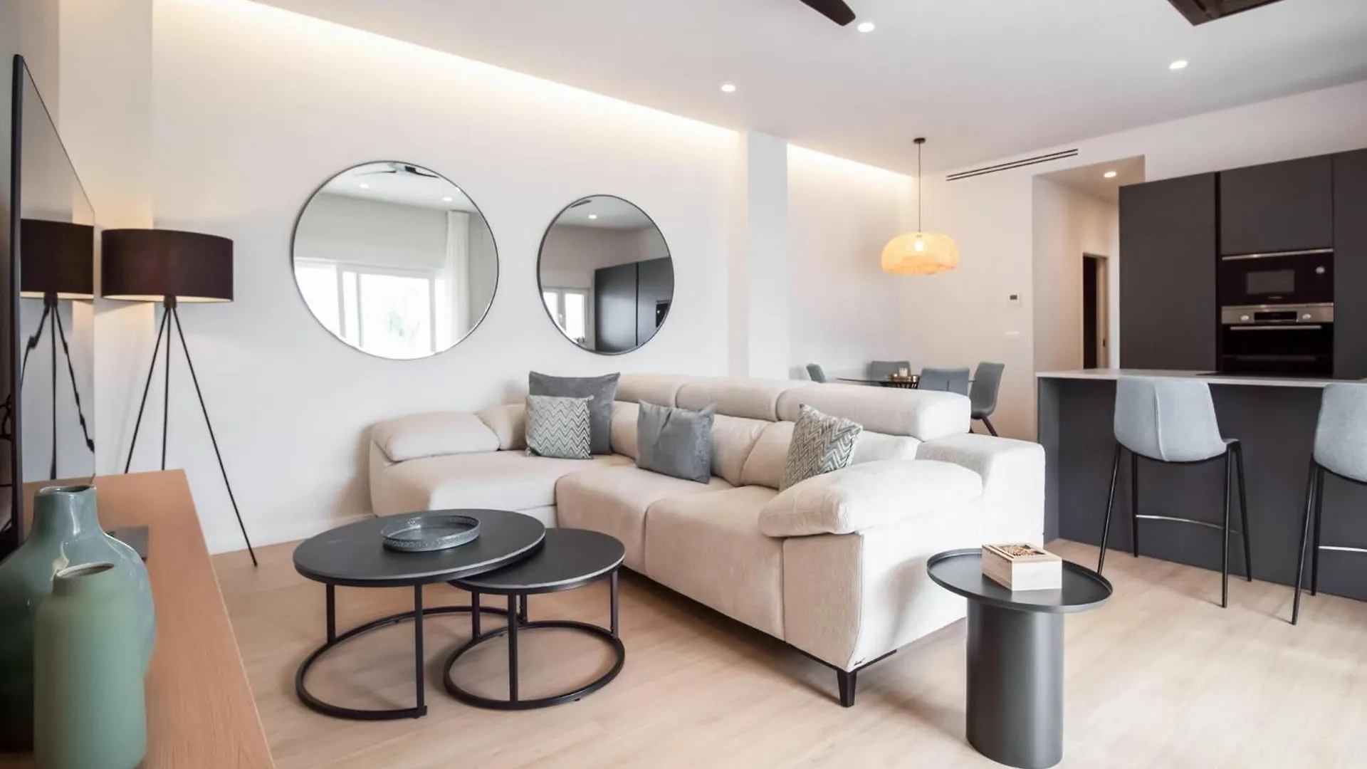 Beautiful Home In Velez Malaga With Kitchenette Holiday home