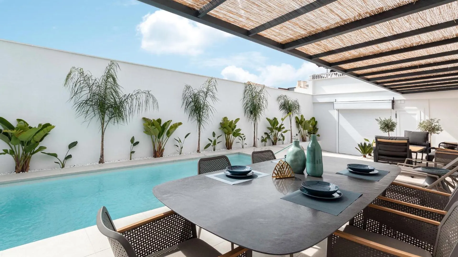 Beautiful Home In Velez Malaga With Kitchenette Holiday home